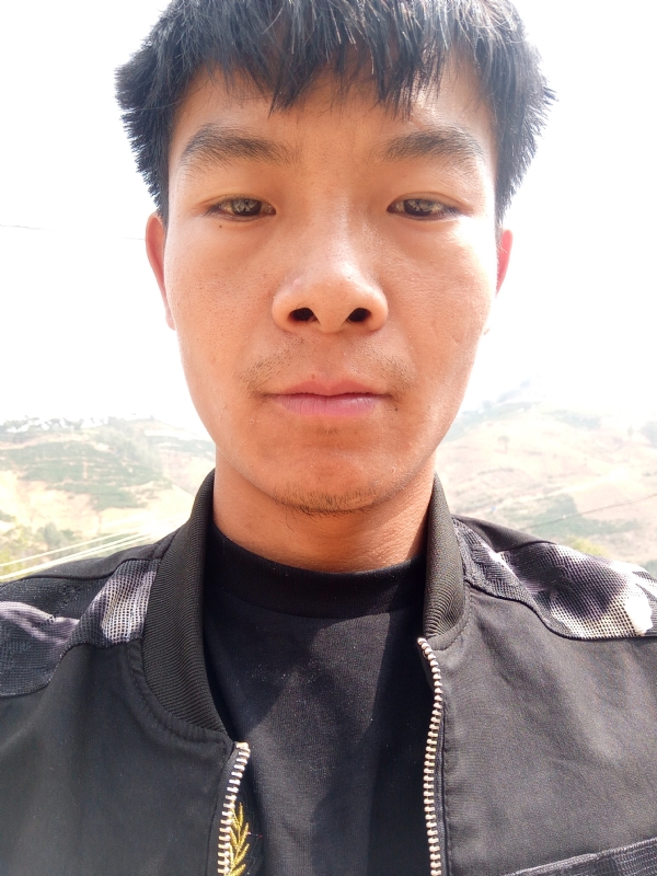 唐伟的第一张照片--玉溪父母相亲团